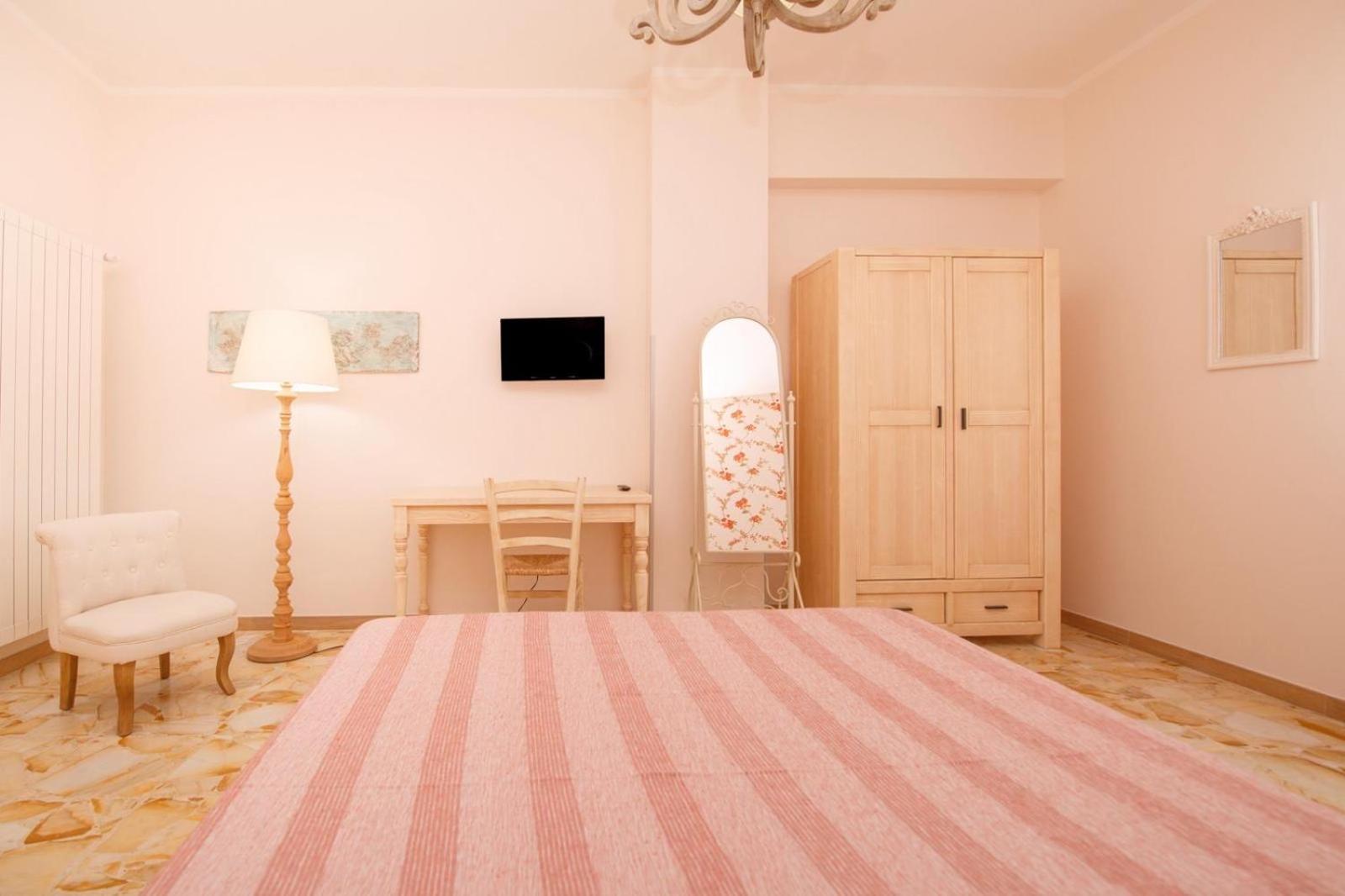 Rooms 66 Кампобассо Экстерьер фото