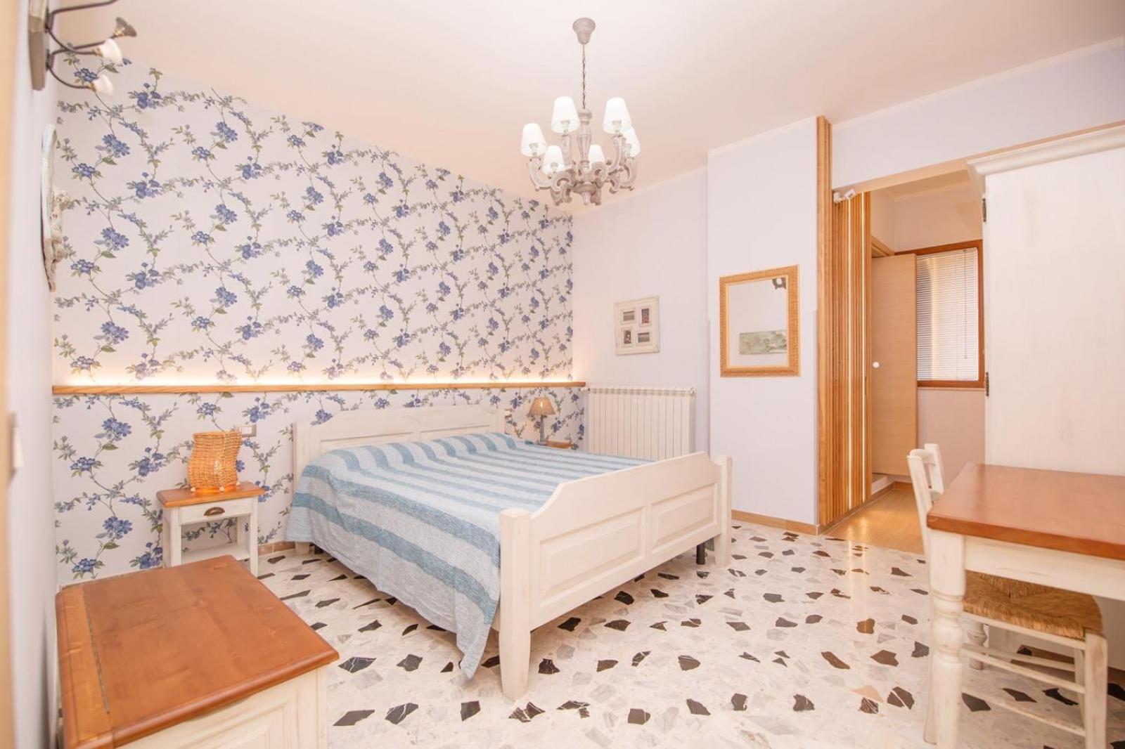 Rooms 66 Кампобассо Экстерьер фото